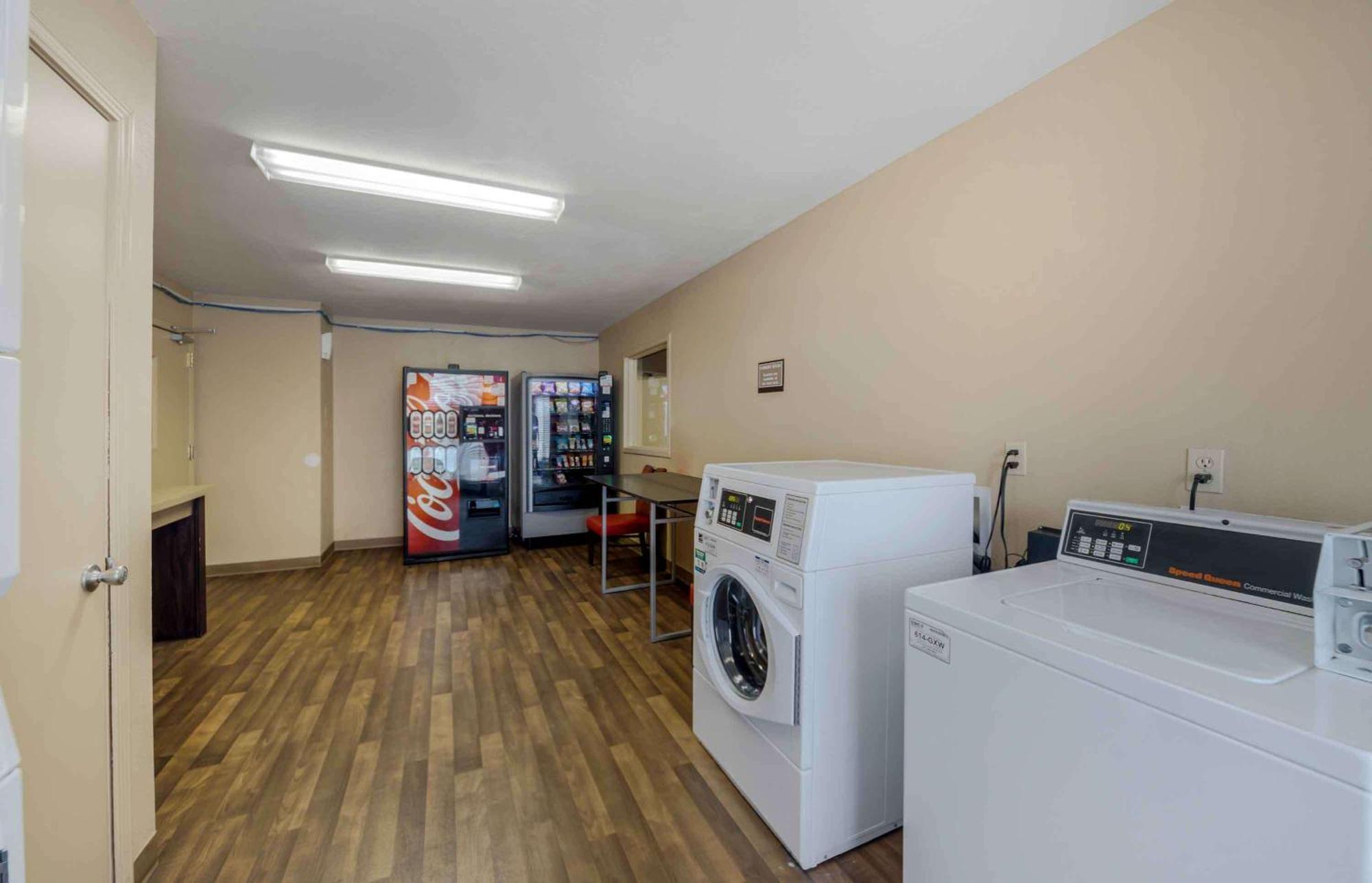 Extended Stay America Suites - Oklahoma City - Northwest מראה חיצוני תמונה