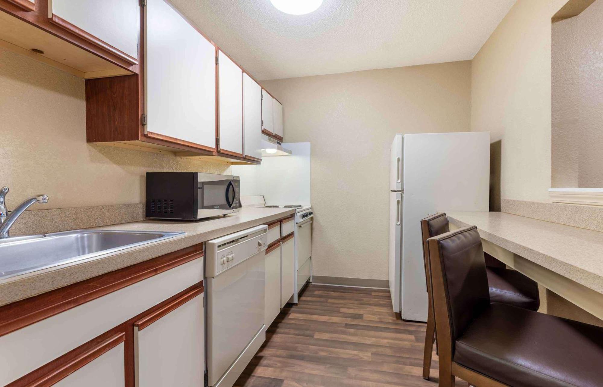 Extended Stay America Suites - Oklahoma City - Northwest מראה חיצוני תמונה